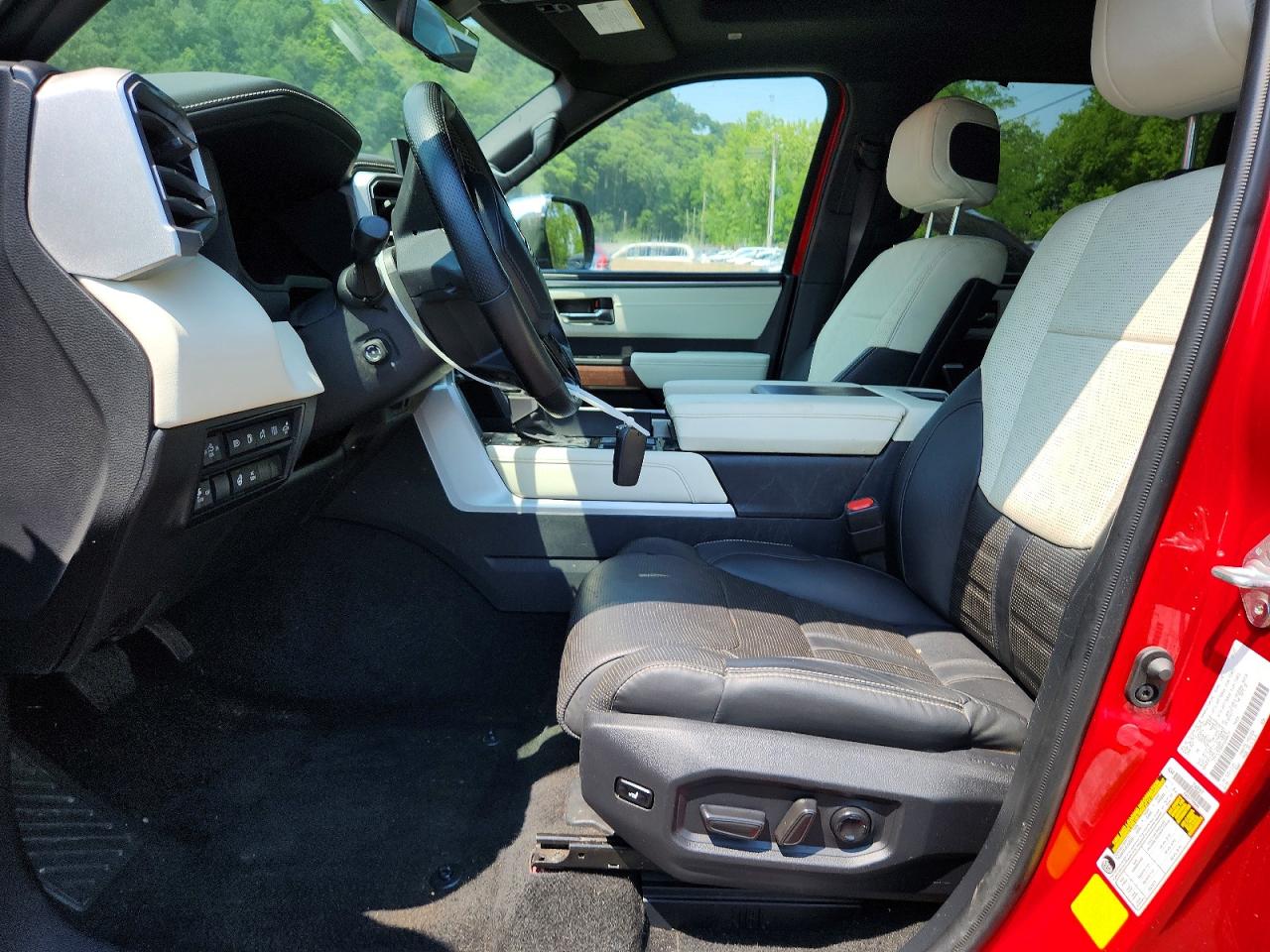 2024 TOYOTA TUNDRA