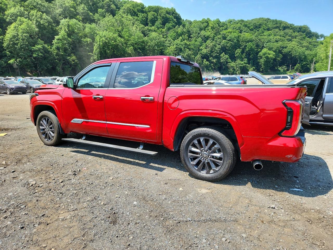 2024 TOYOTA TUNDRA