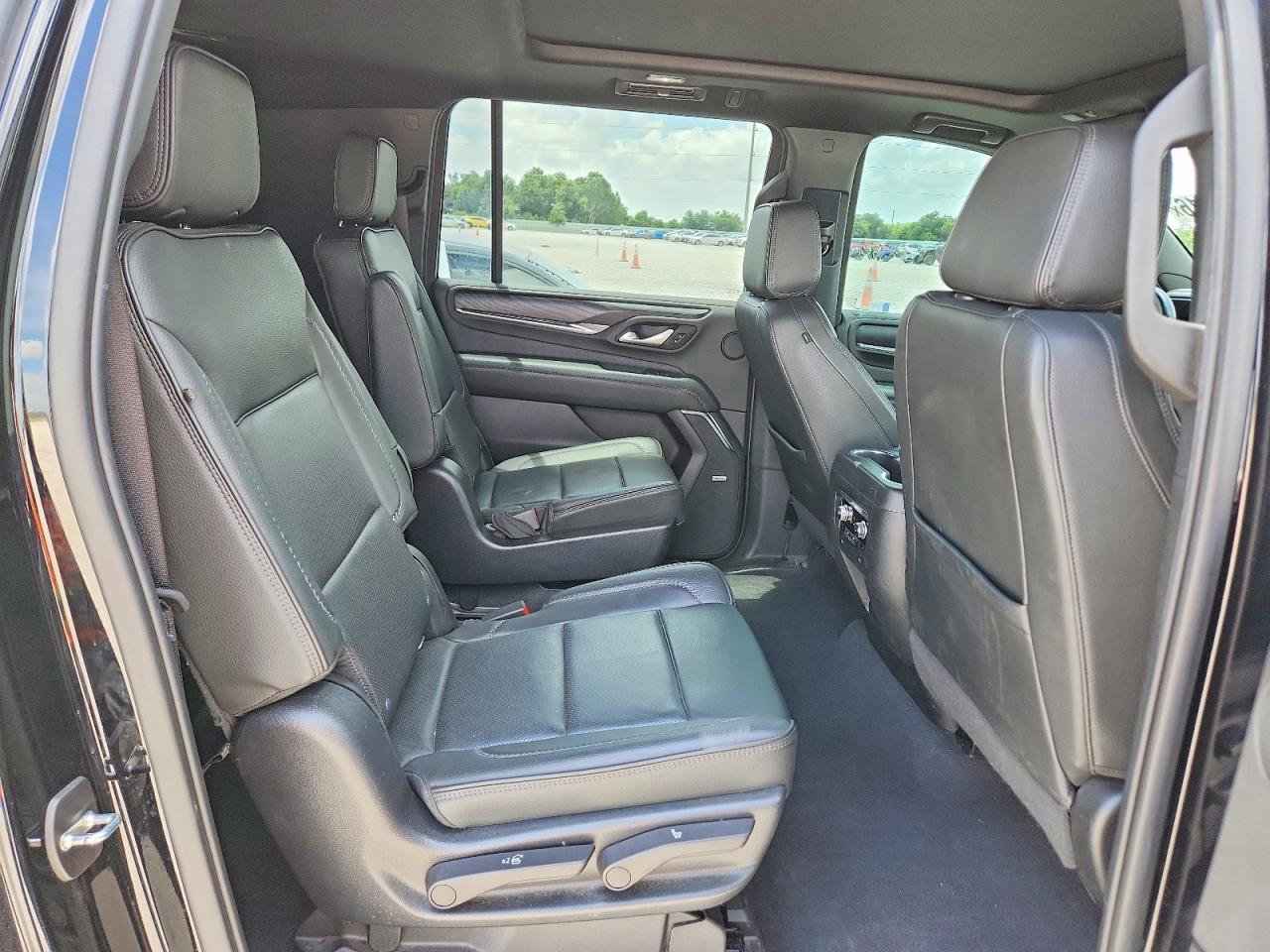 2022 GMC YUKON