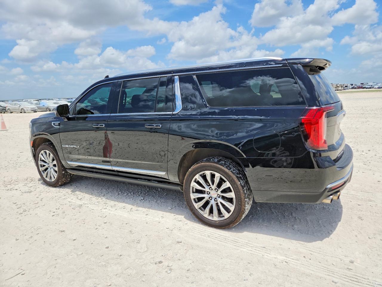 2022 GMC YUKON