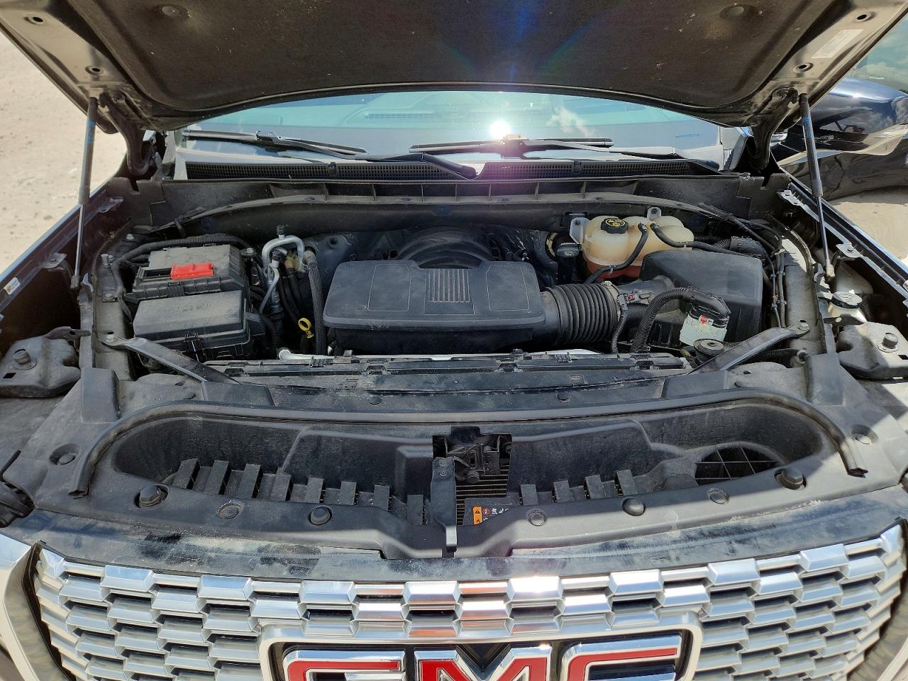 2022 GMC YUKON