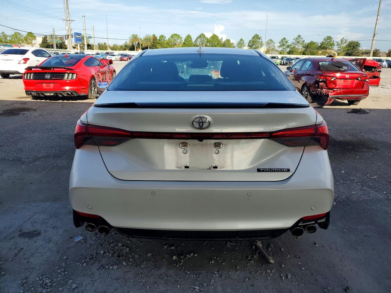 2019 TOYOTA AVALON