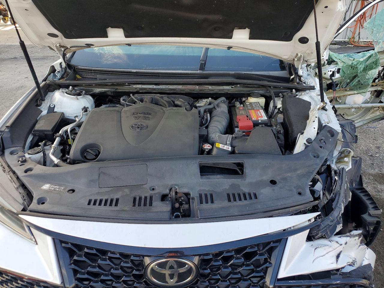 2019 TOYOTA AVALON