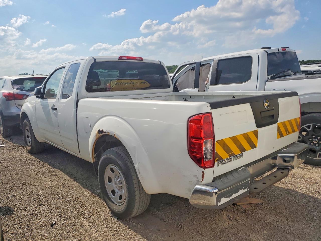 2013 NISSAN FRONTIER