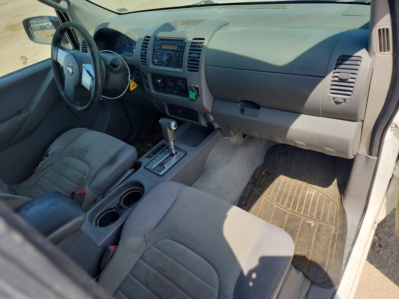 2013 NISSAN FRONTIER