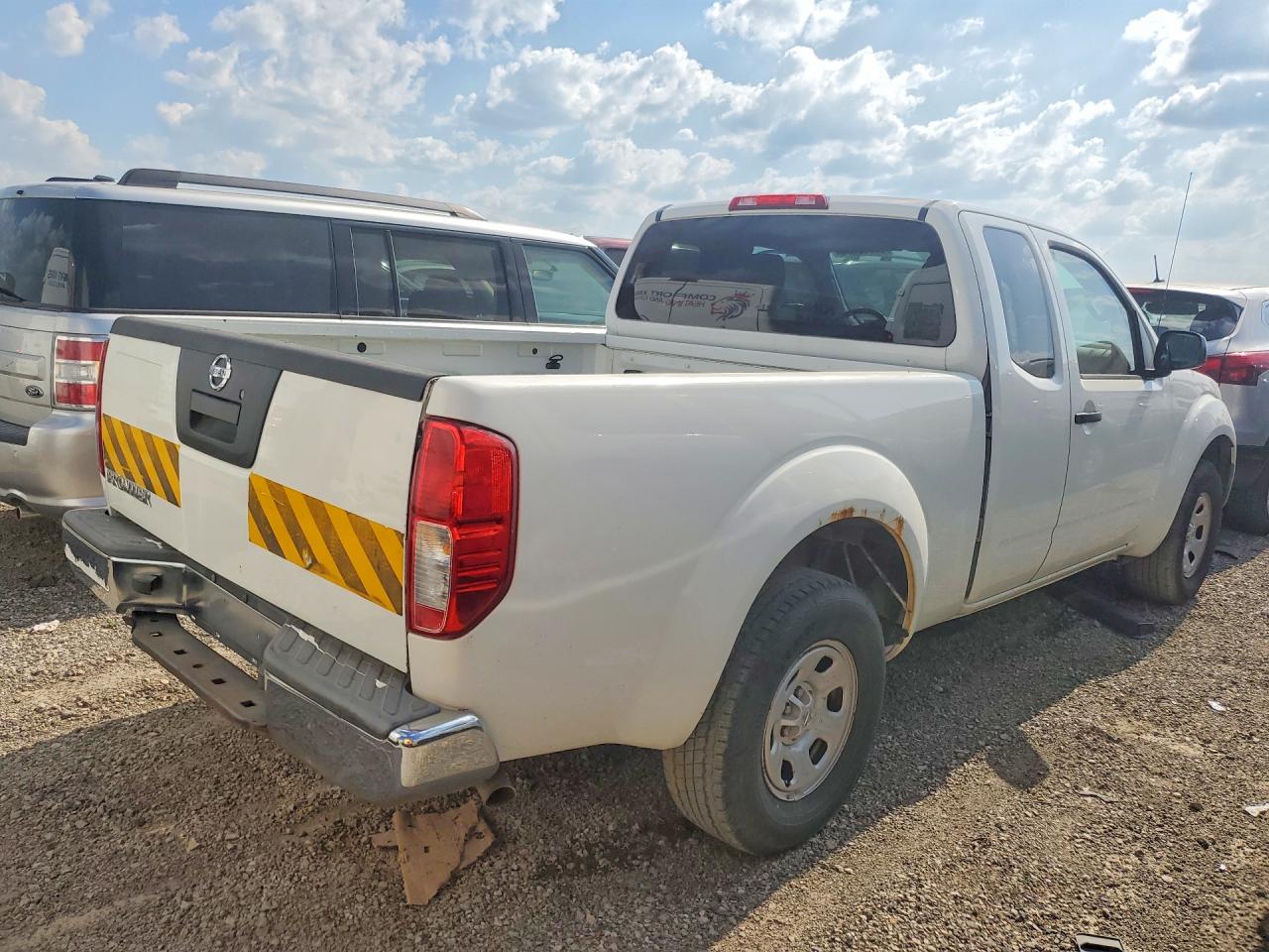 2013 NISSAN FRONTIER