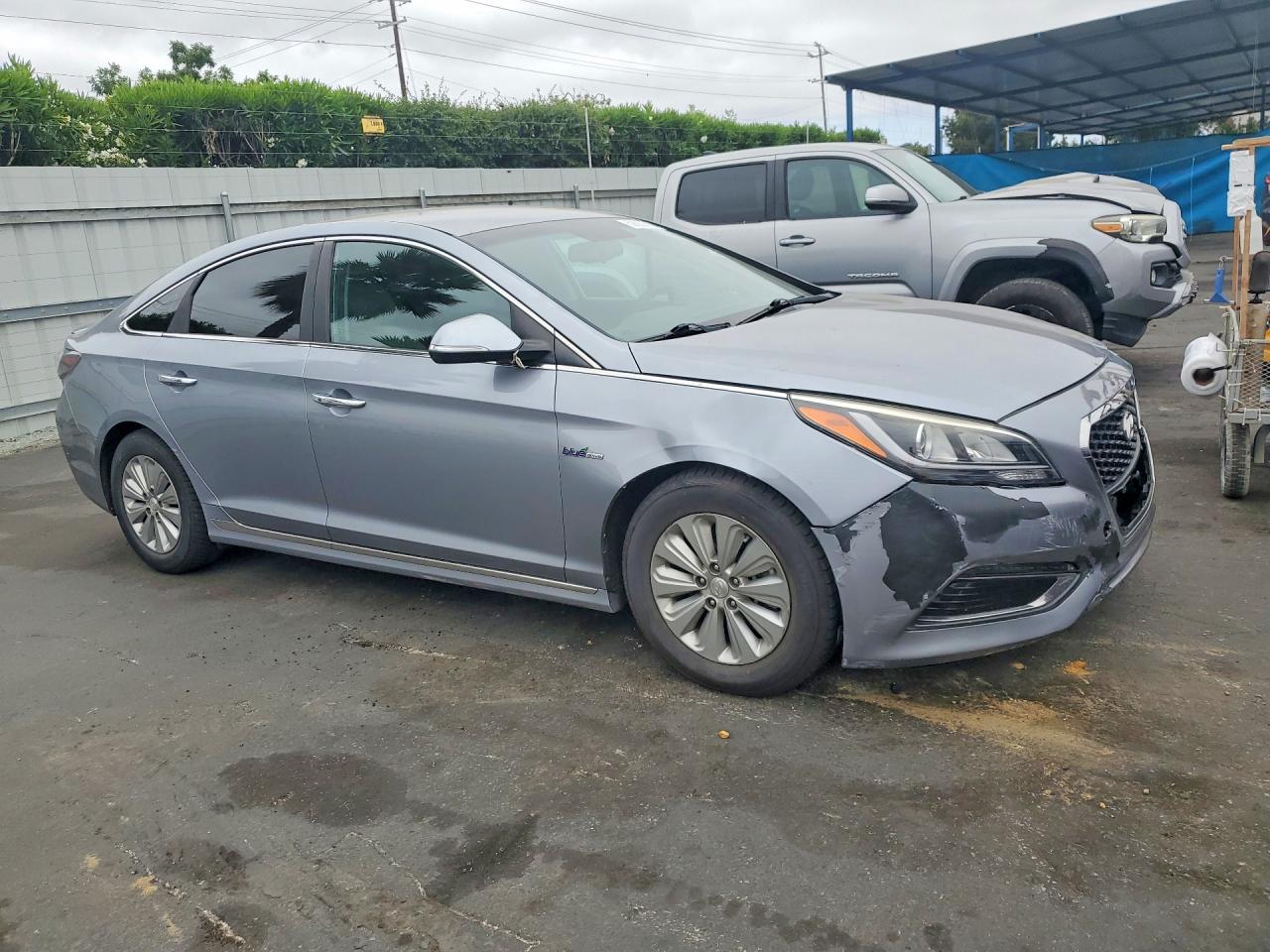 2016 HYUNDAI SONATA