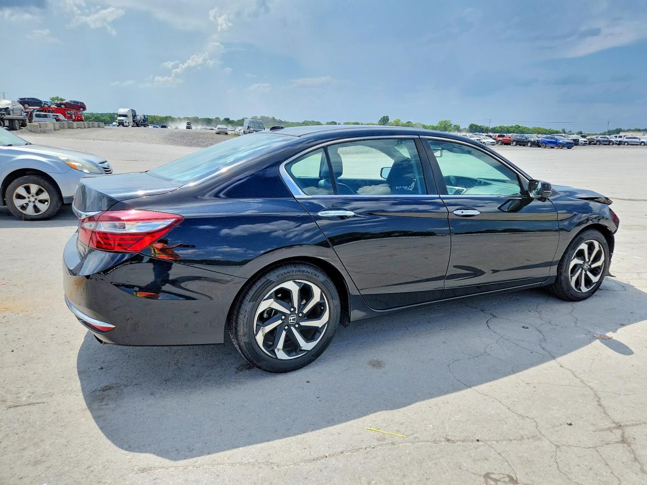 2017 HONDA ACCORD
