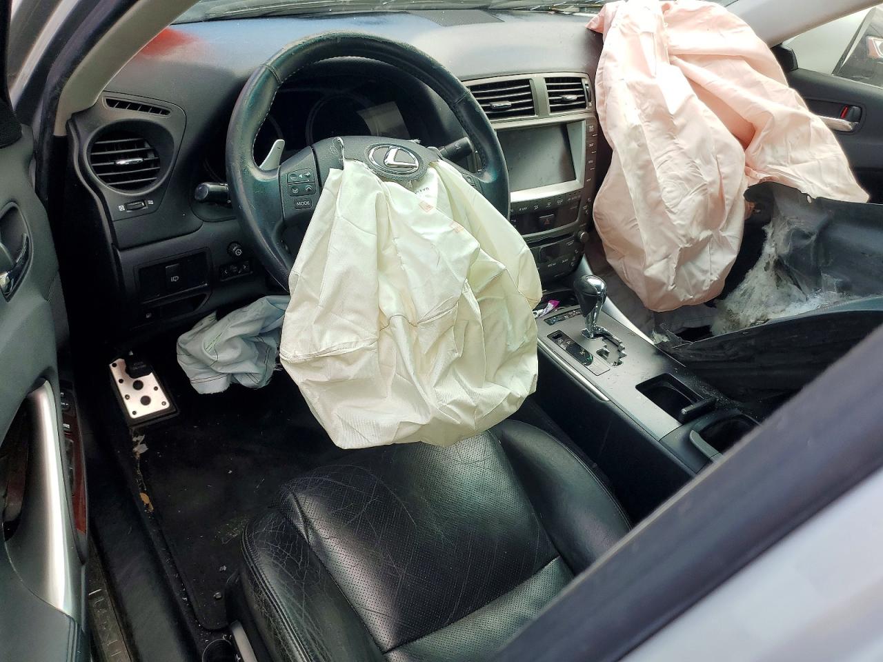 2006 LEXUS IS