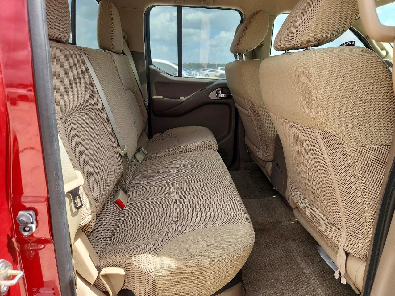 2017 NISSAN FRONTIER