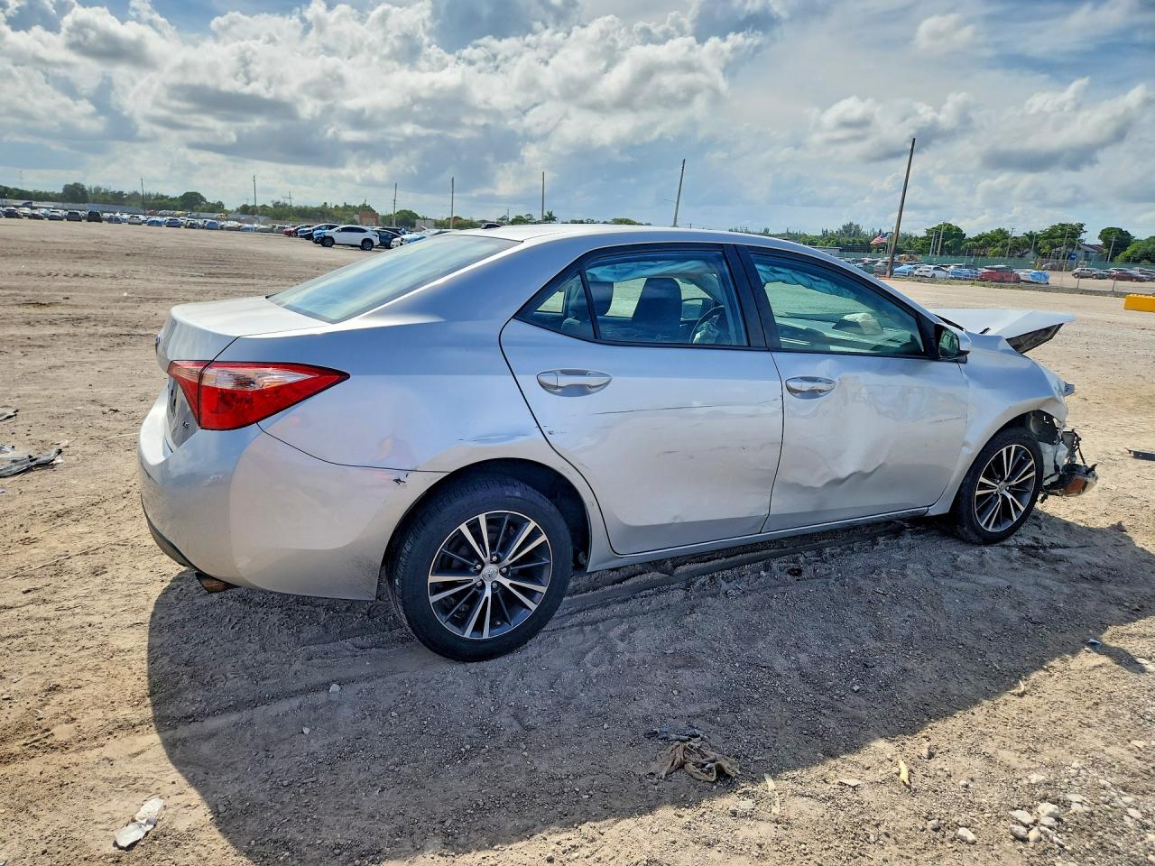 2017 TOYOTA COROLLA