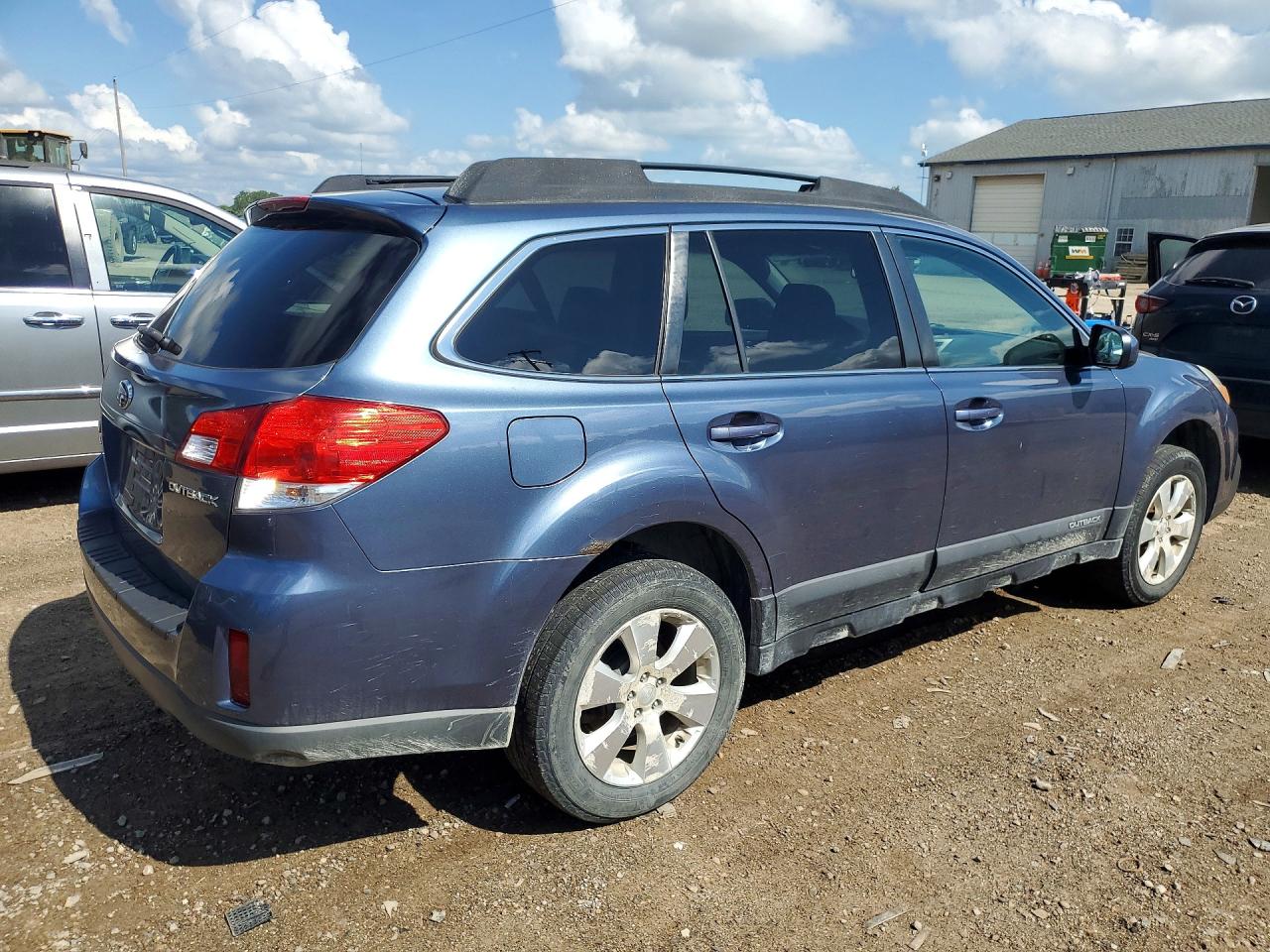 2013 SUBARU OUTBACK