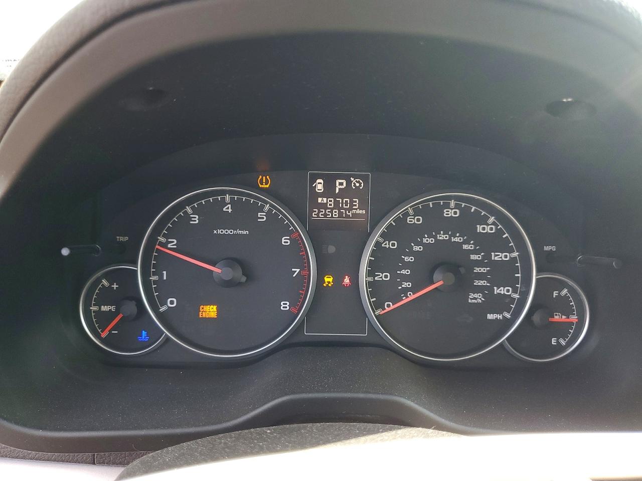 2013 SUBARU OUTBACK