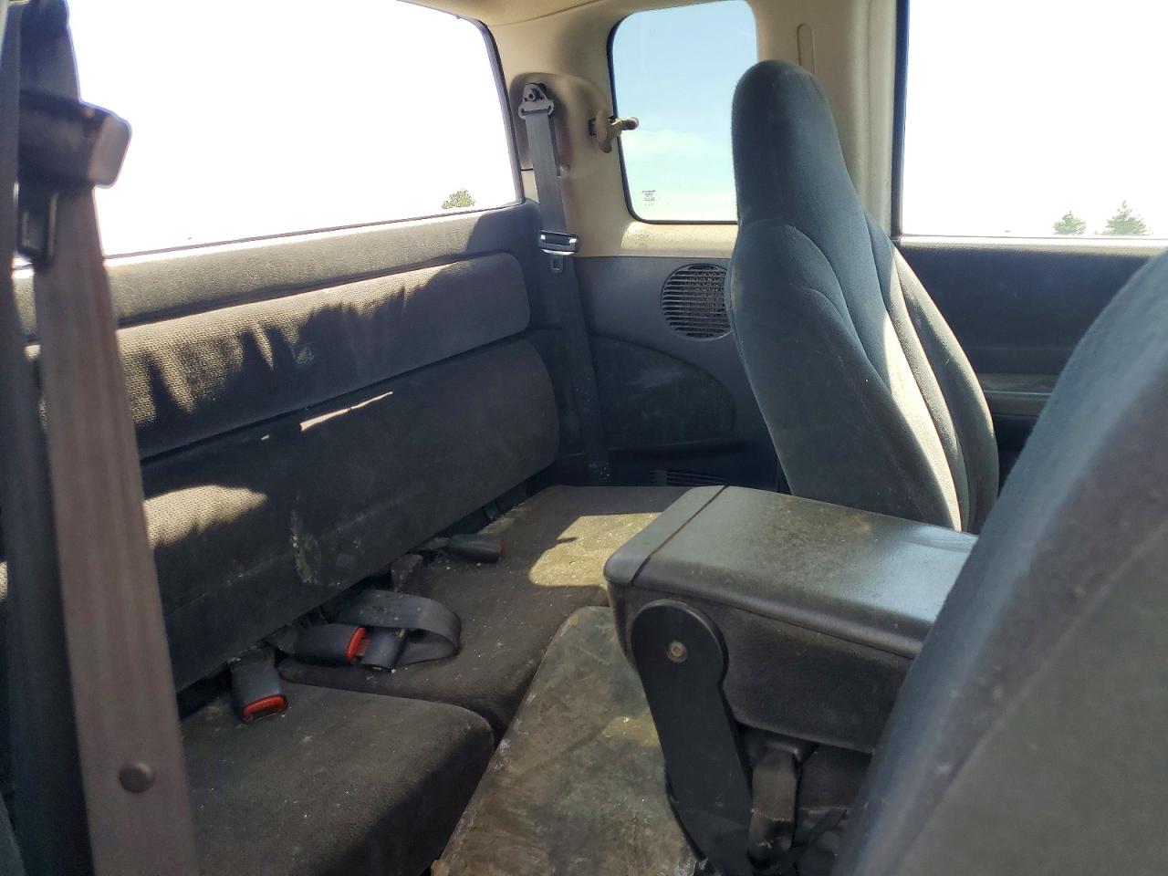 2001 DODGE DAKOTA