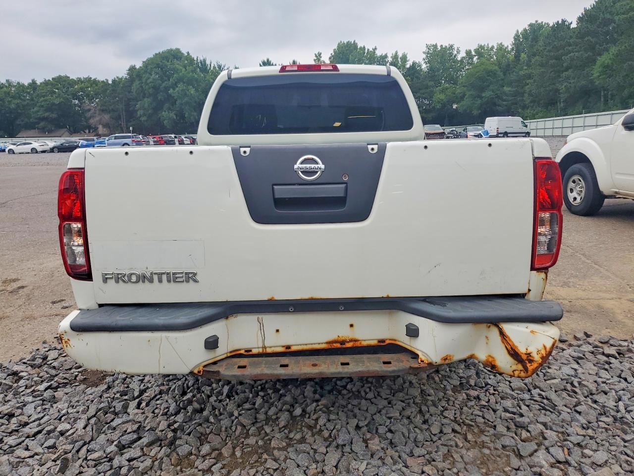 2018 NISSAN FRONTIER