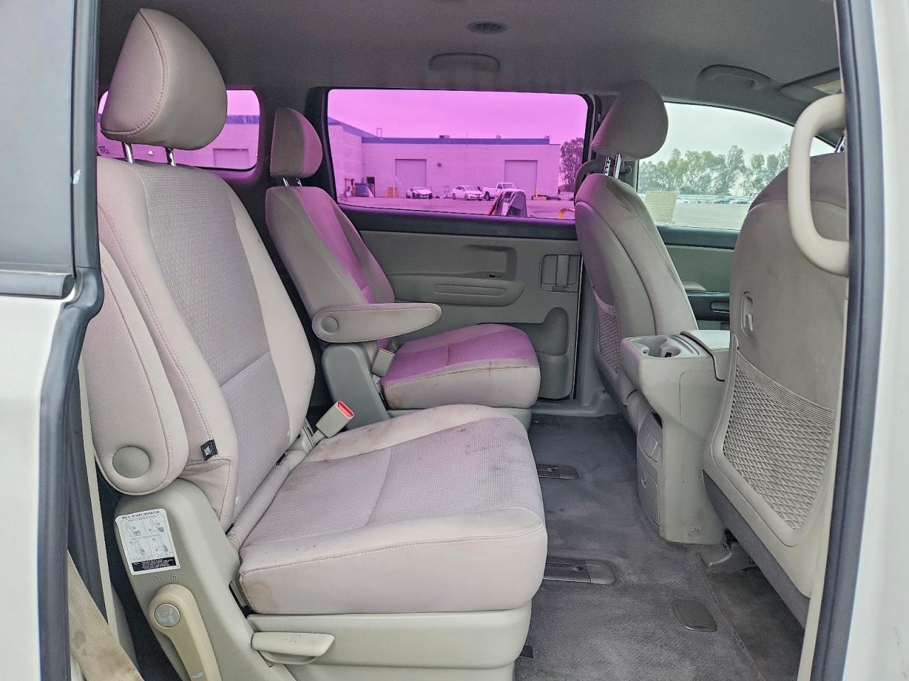 2016 KIA SEDONA
