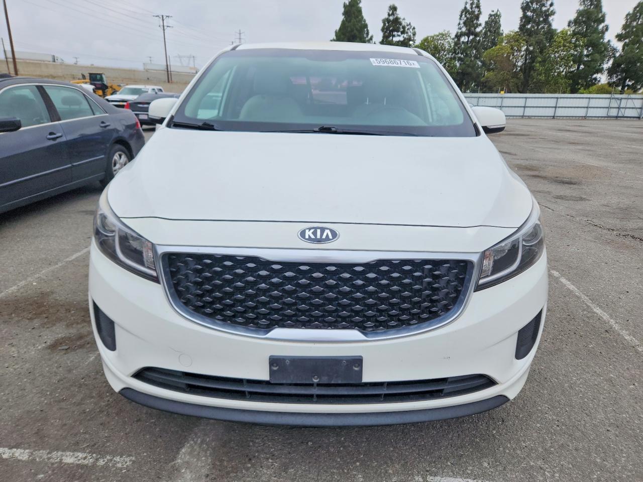 2016 KIA SEDONA