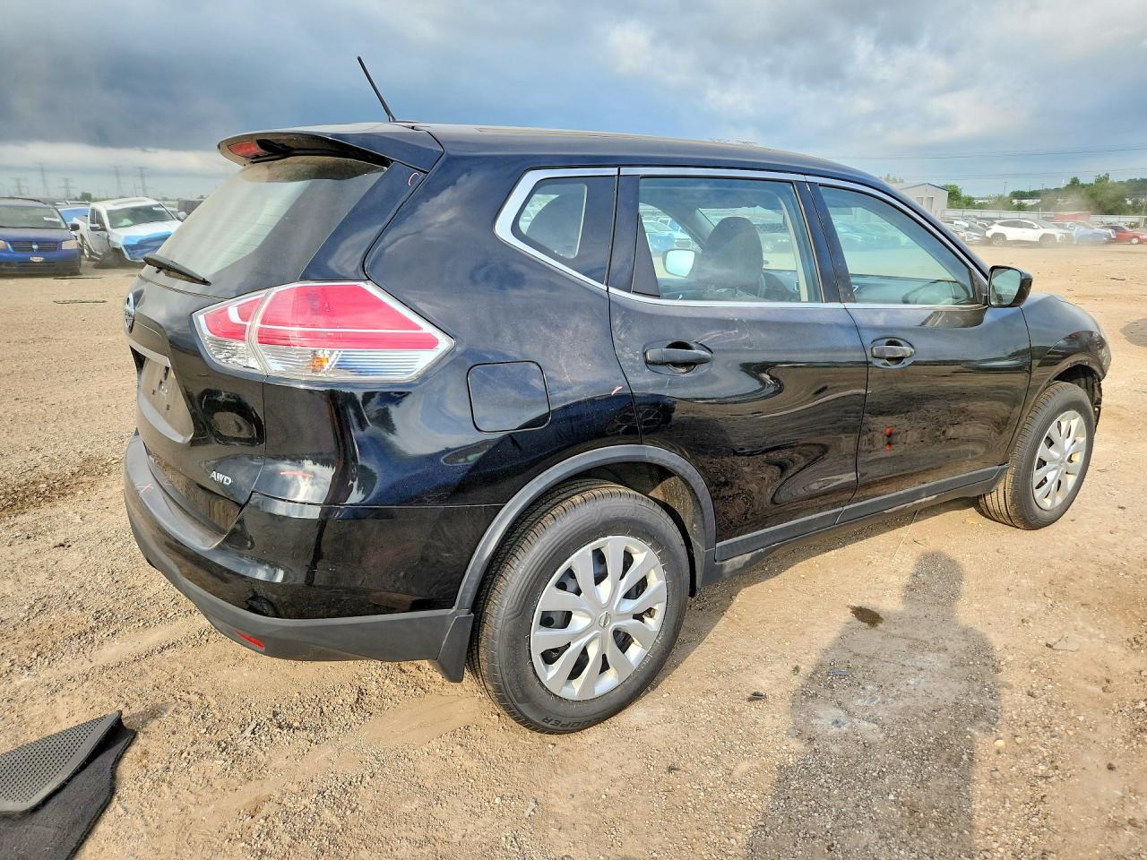 2016 NISSAN ROGUE