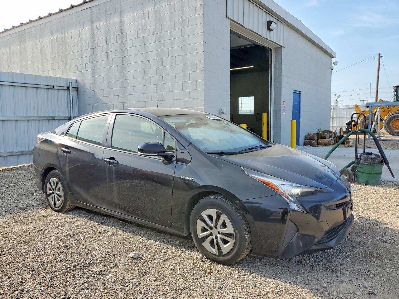 2017 TOYOTA PRIUS