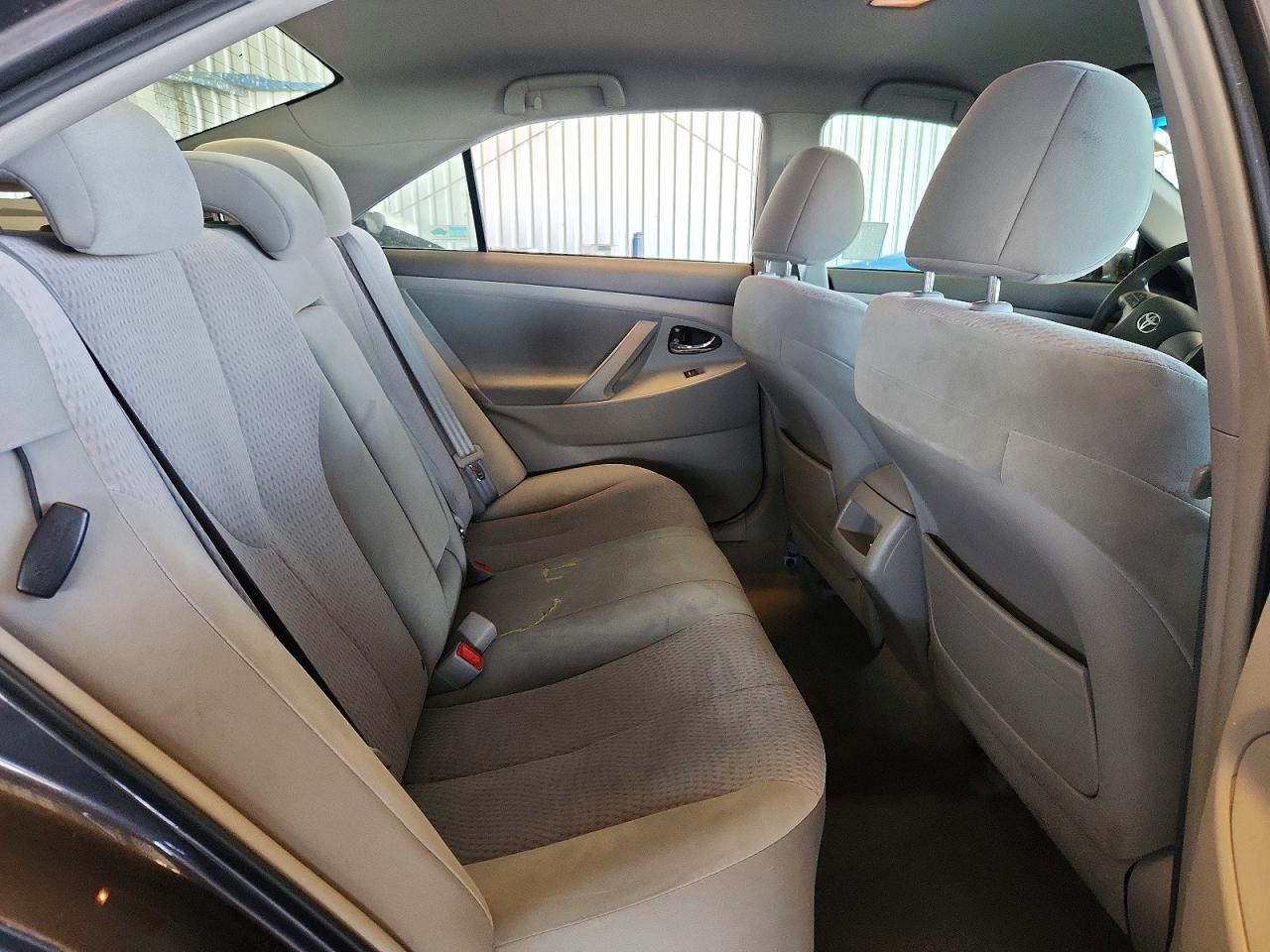 2011 TOYOTA CAMRY