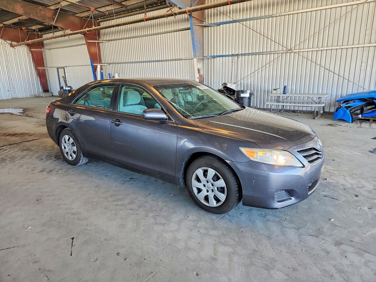 2011 TOYOTA CAMRY