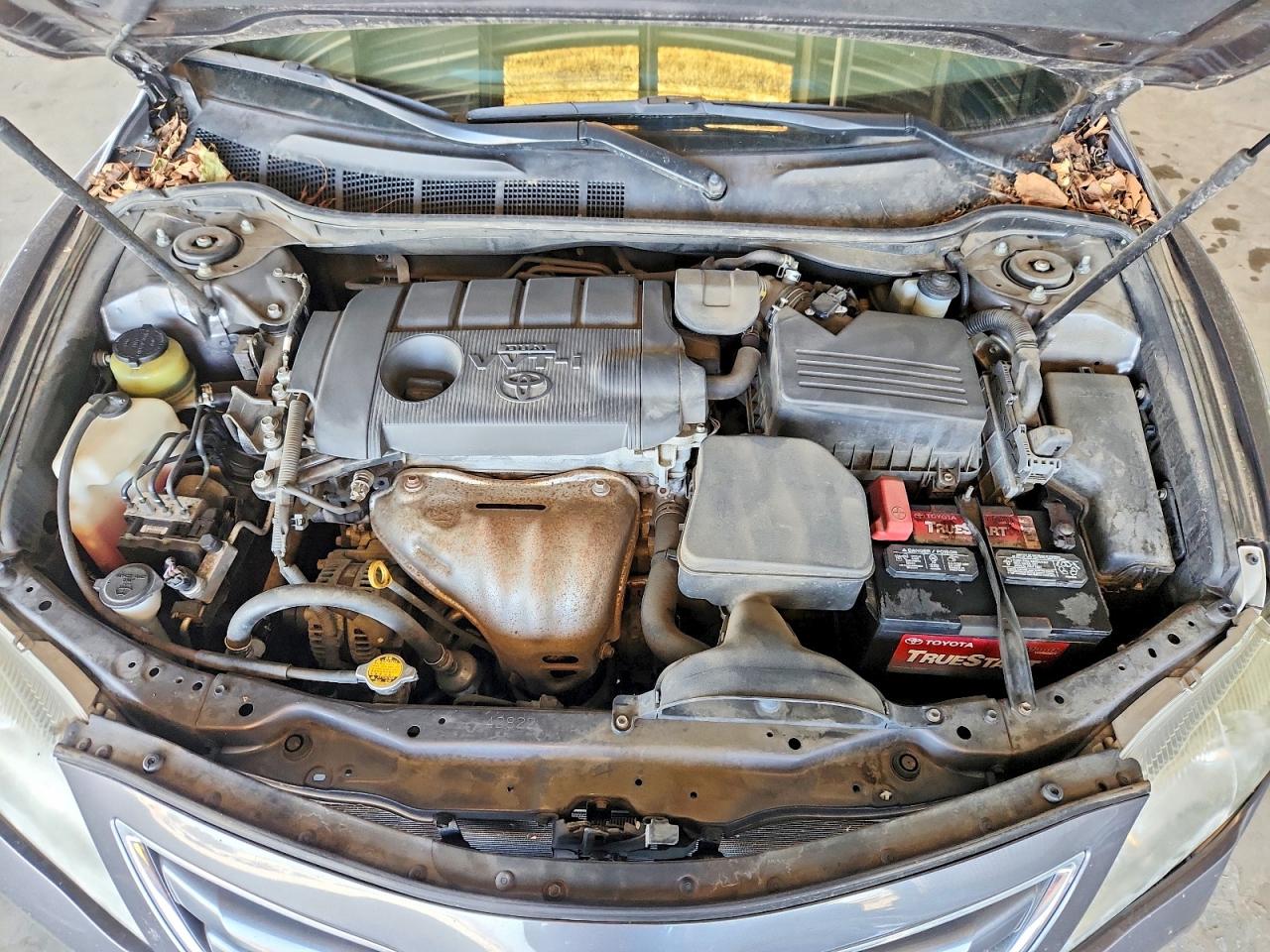 2011 TOYOTA CAMRY