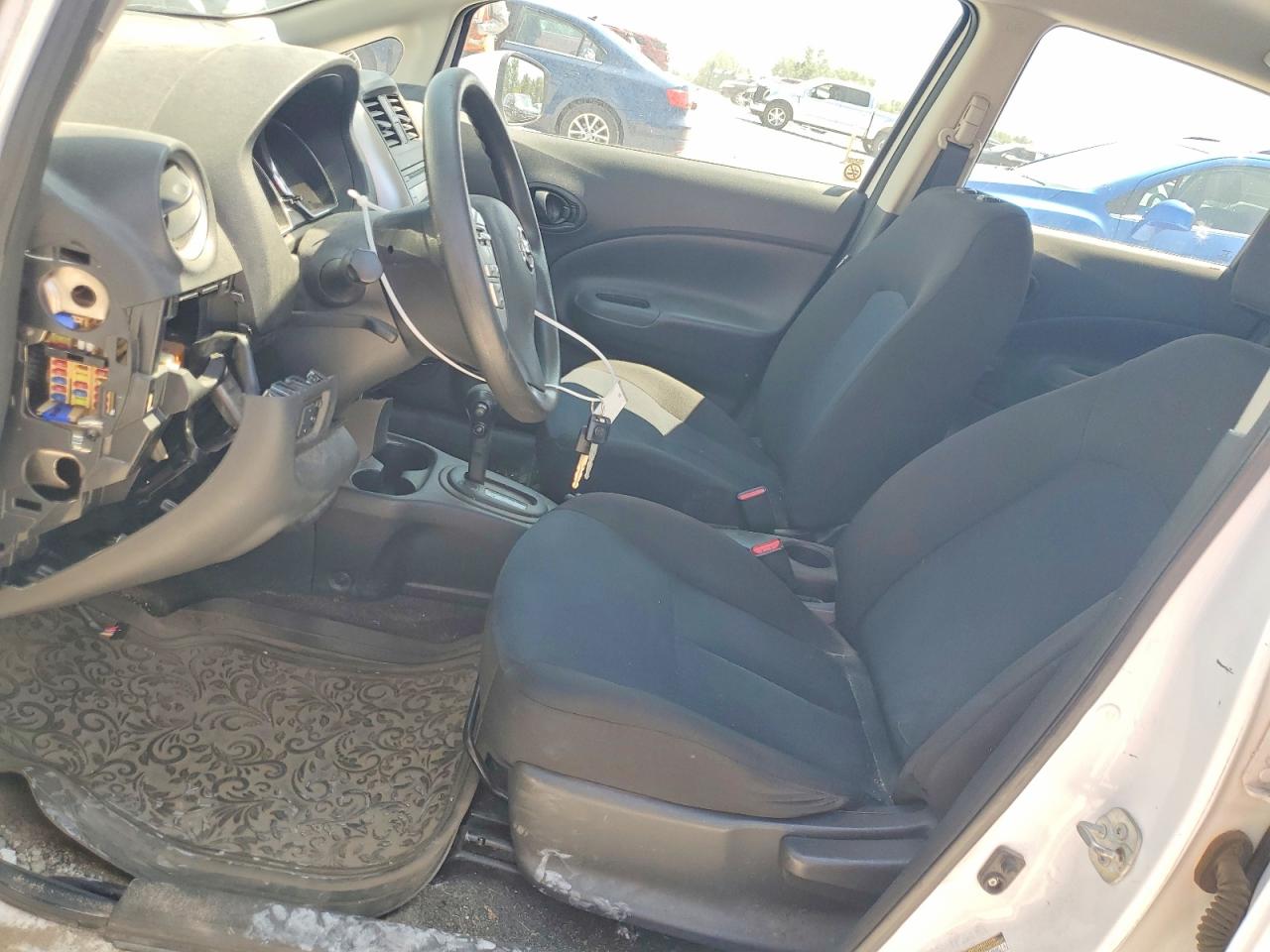2016 NISSAN VERSA