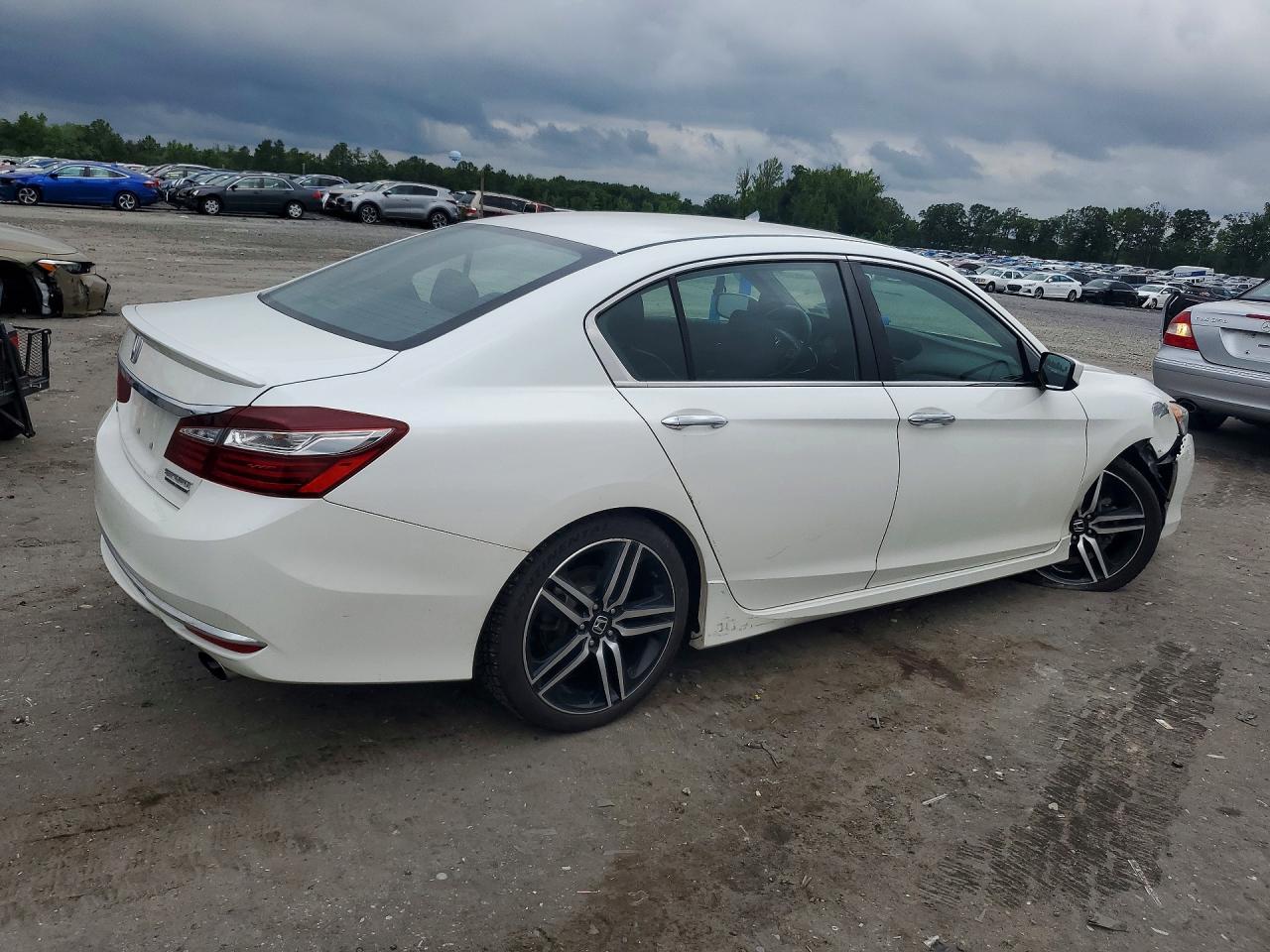 2017 HONDA ACCORD