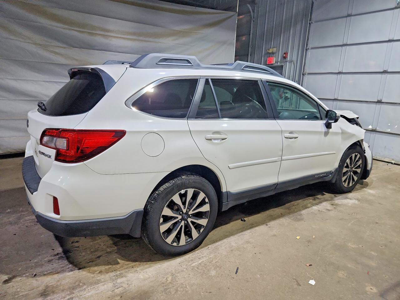 2015 SUBARU OUTBACK