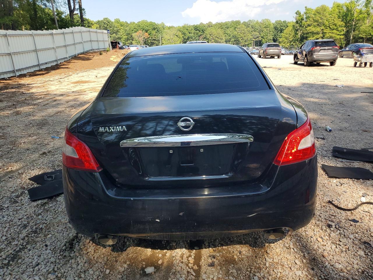 2010 NISSAN MAXIMA