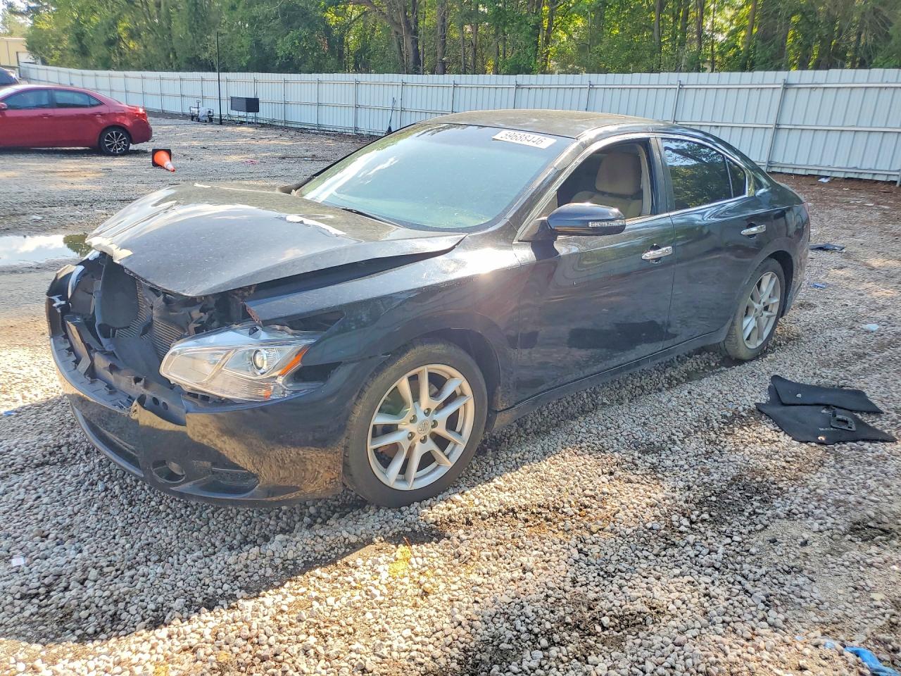 2010 NISSAN MAXIMA