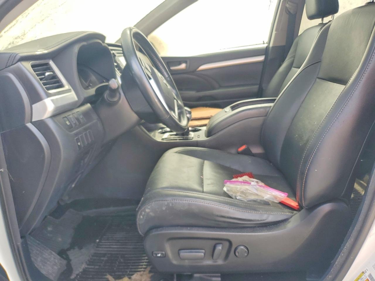 2017 TOYOTA HIGHLANDER