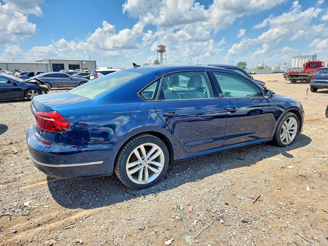 2019 VOLKSWAGEN PASSAT