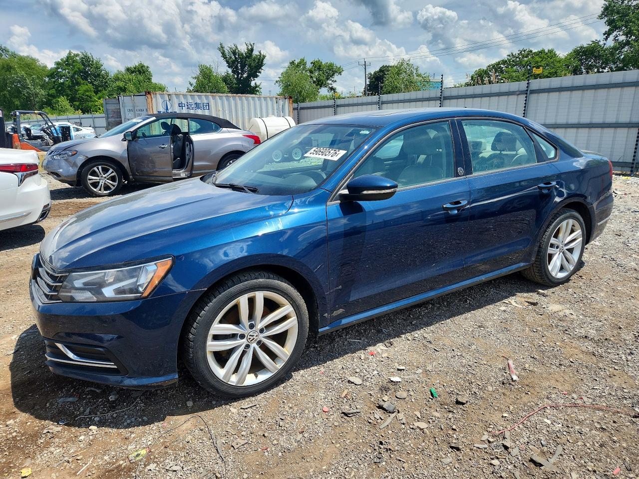 2019 VOLKSWAGEN PASSAT
