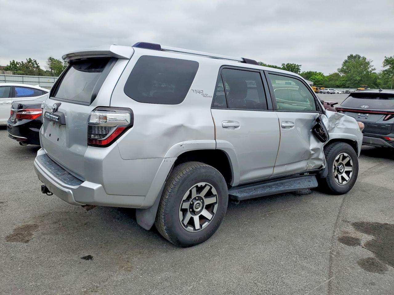 2018 TOYOTA 4RUNNER TR