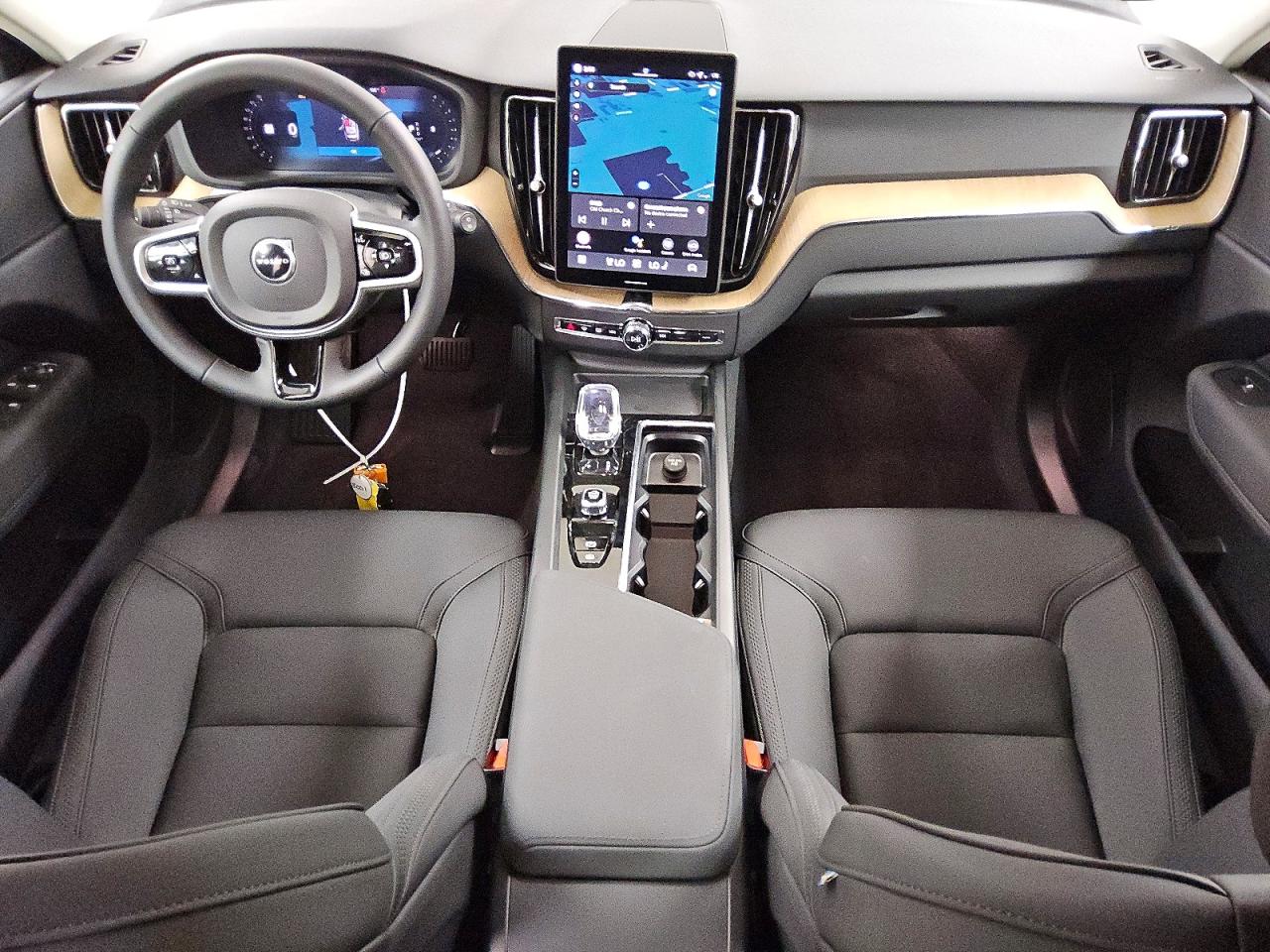 2026 VOLVO XC60