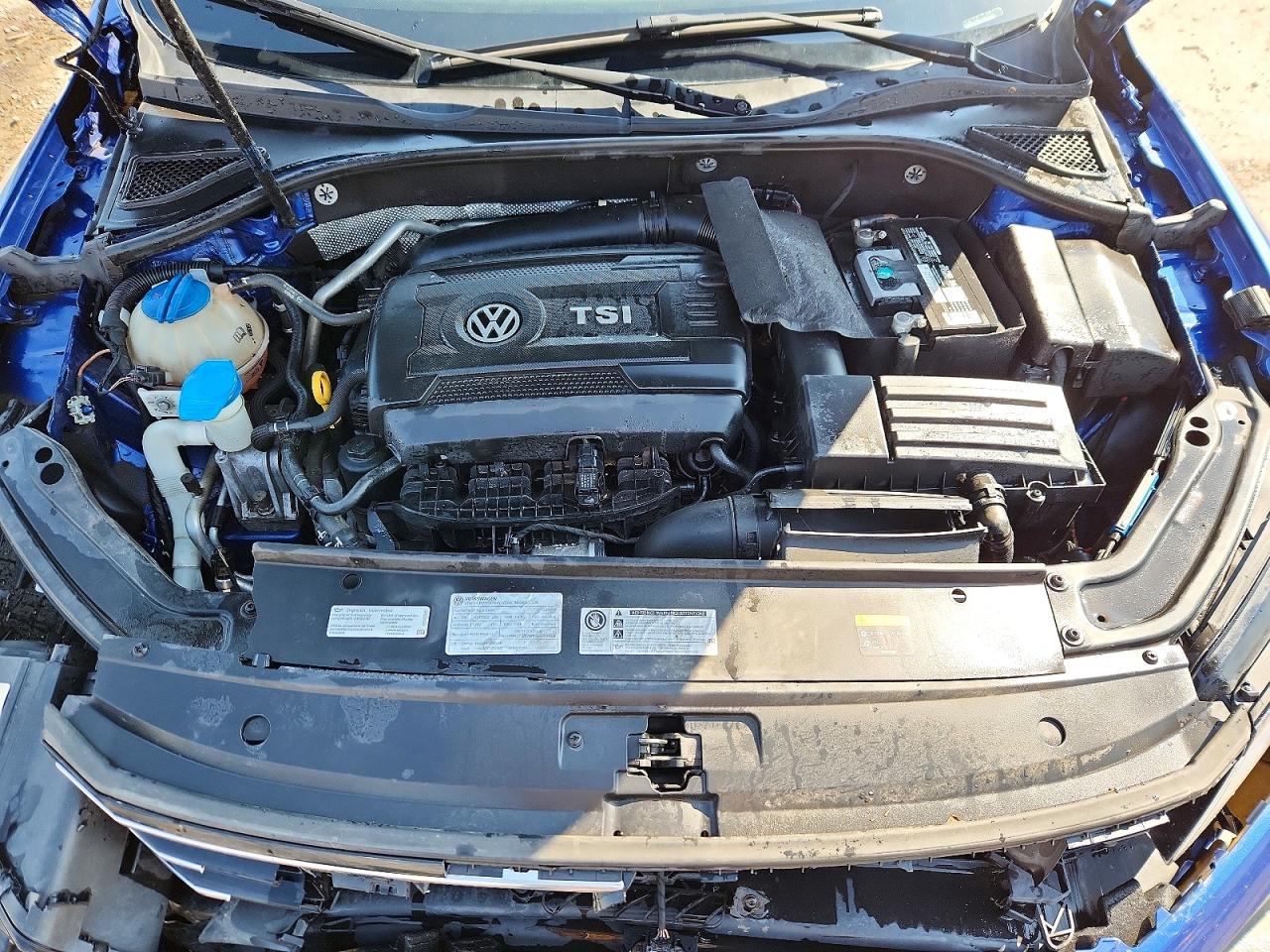 2017 VOLKSWAGEN PASSAT