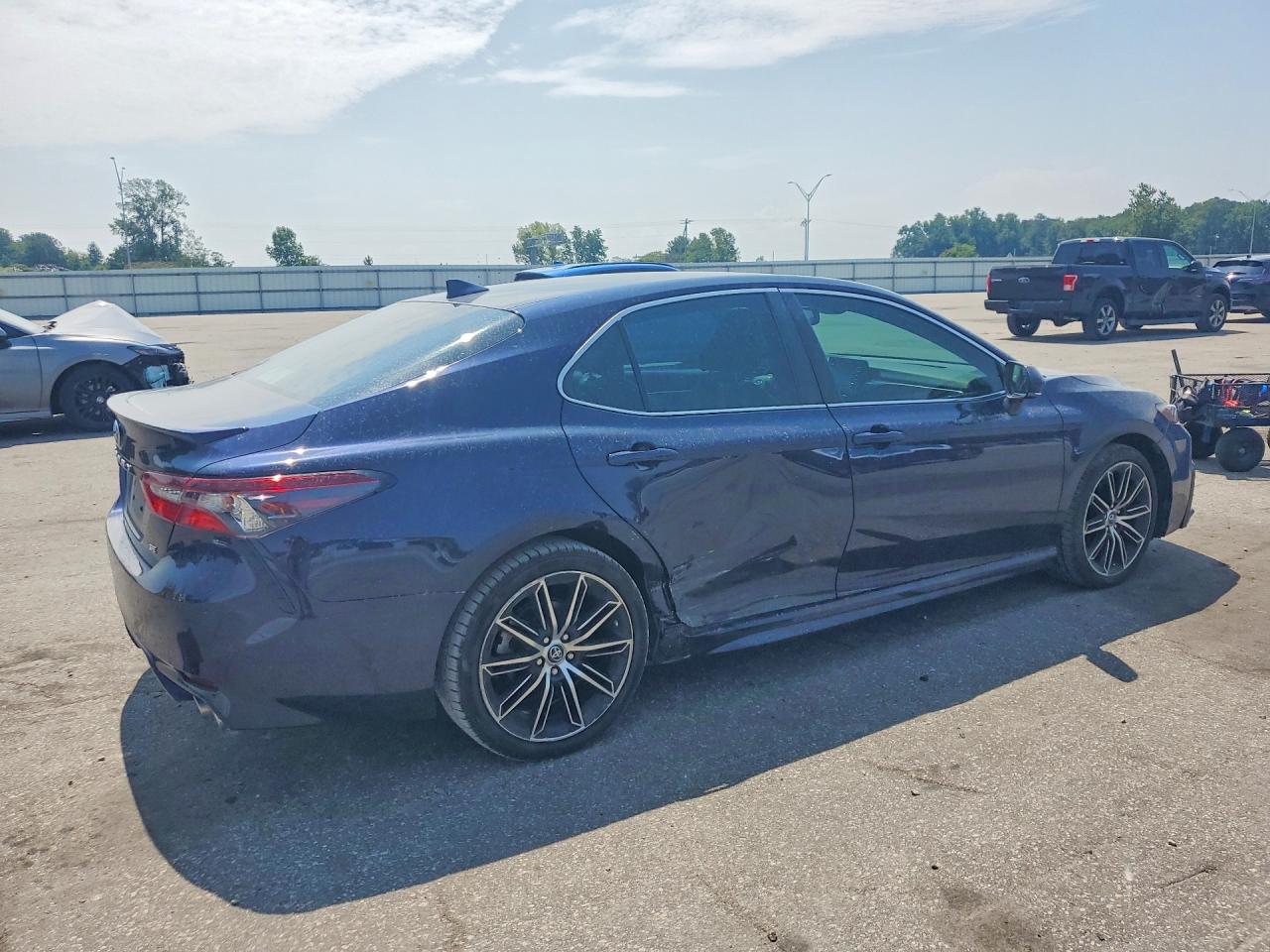2021 TOYOTA CAMRY