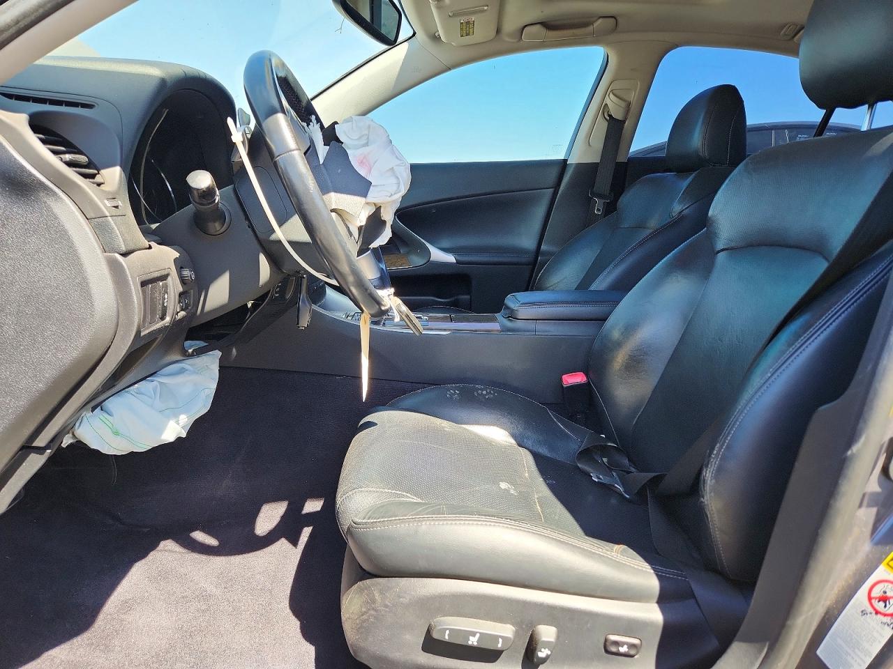2013 LEXUS IS