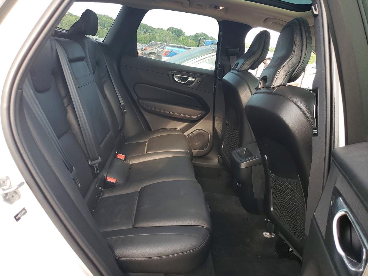 2020 VOLVO XC60