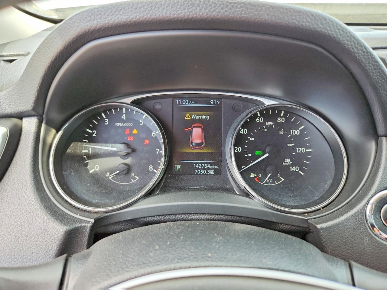 2015 NISSAN ROGUE