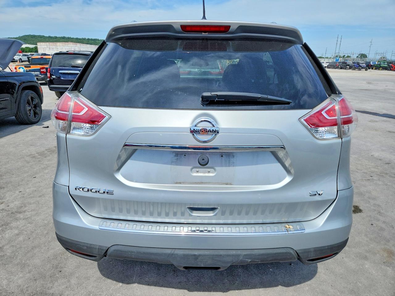 2015 NISSAN ROGUE