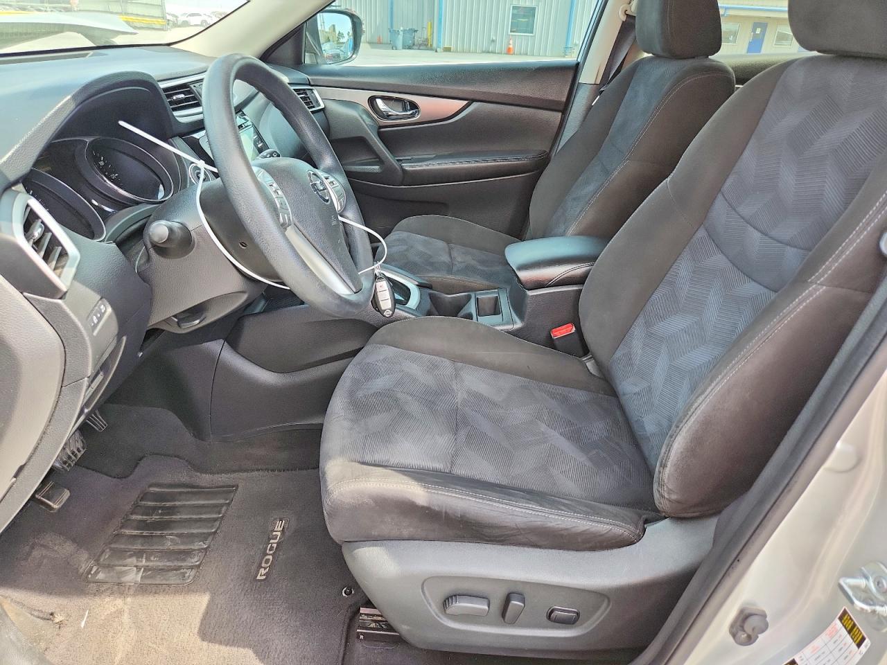 2015 NISSAN ROGUE