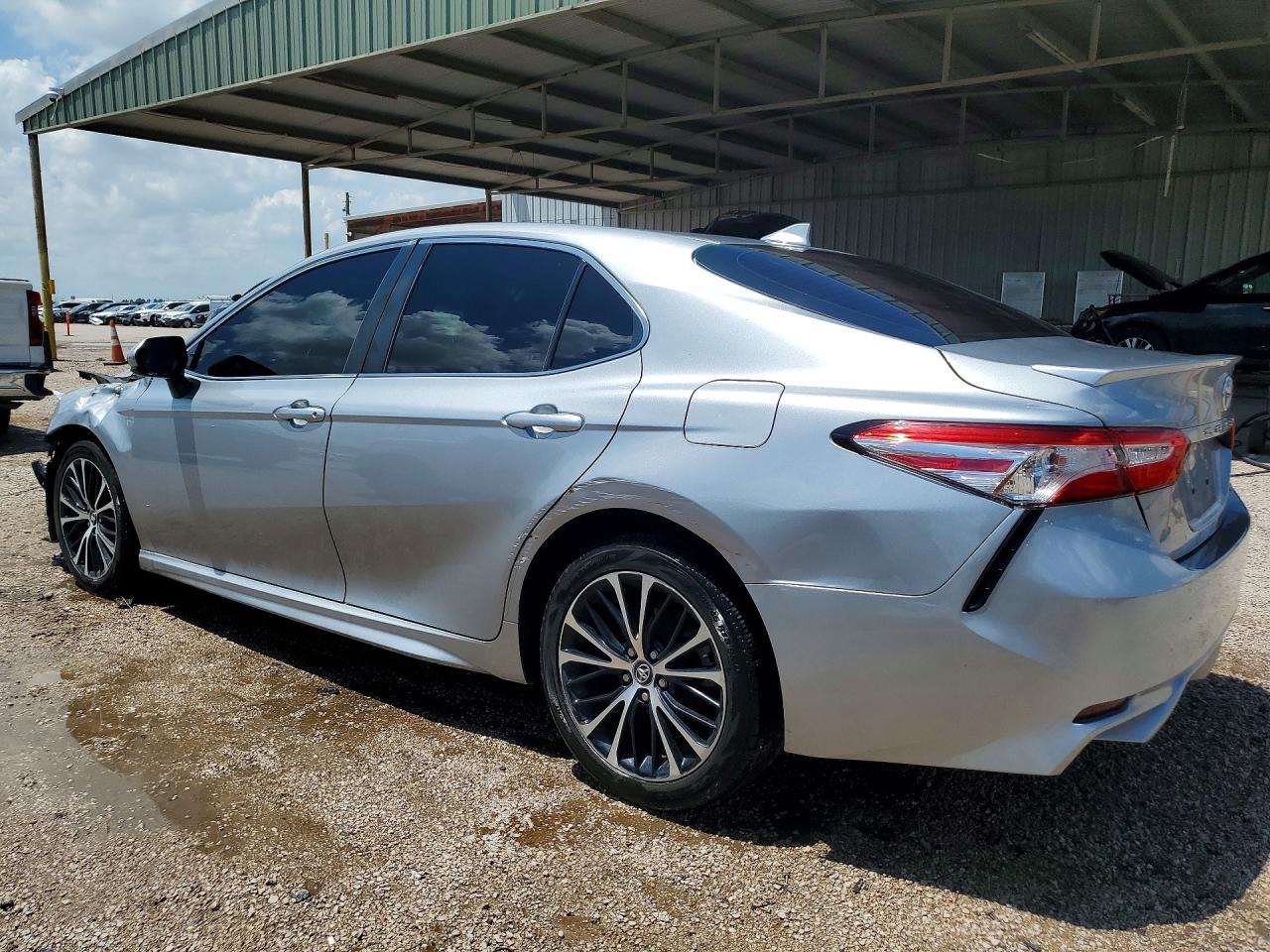 2020 TOYOTA CAMRY