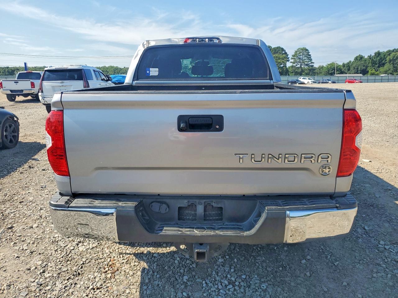 2016 TOYOTA TUNDRA