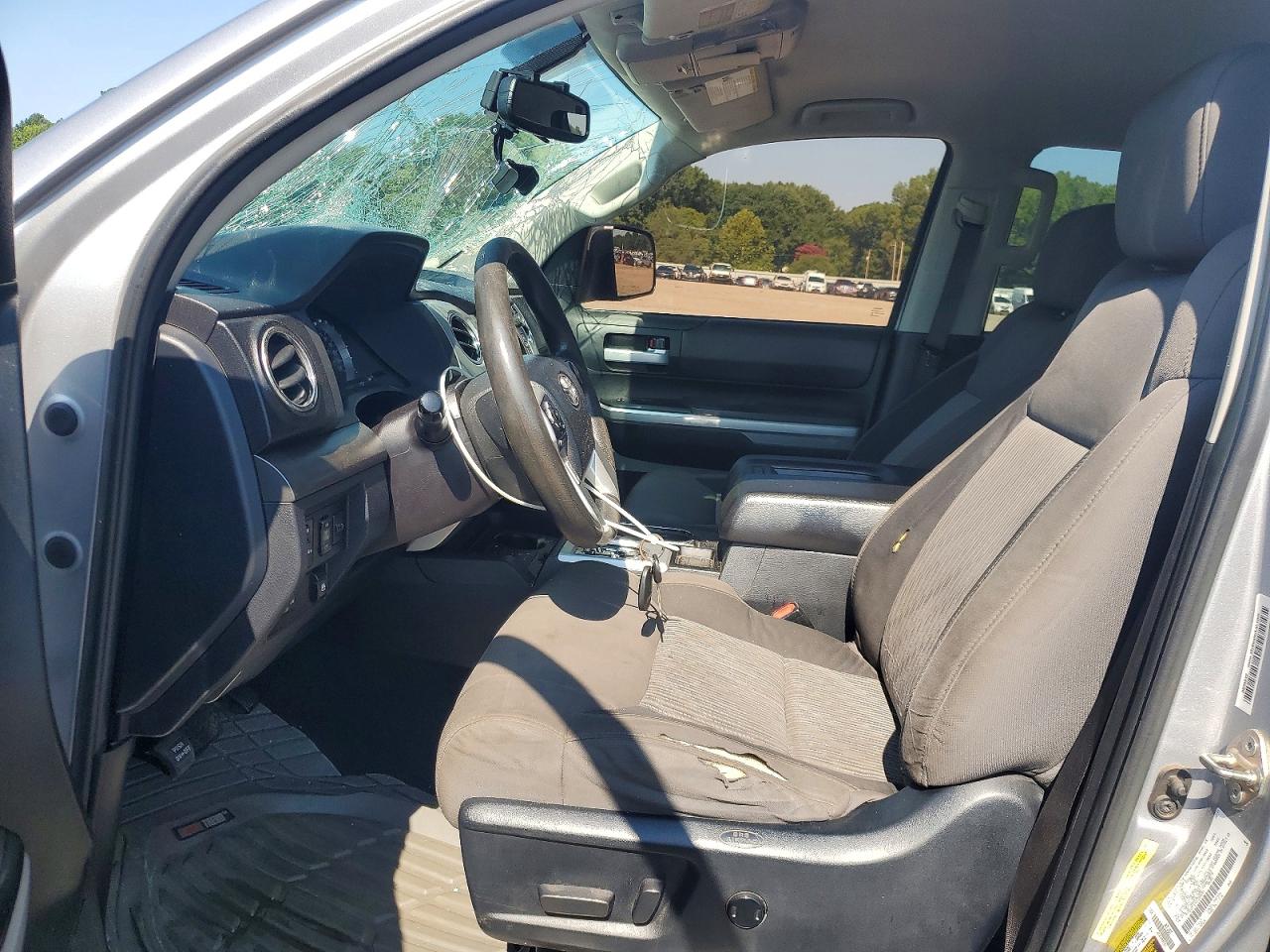 2016 TOYOTA TUNDRA