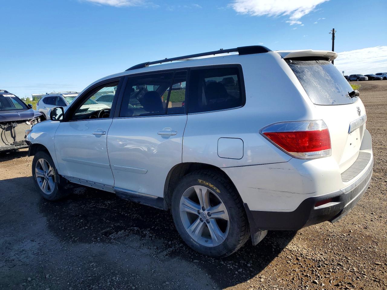 2013 TOYOTA HIGHLANDER
