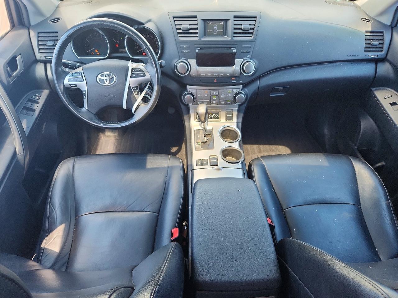 2013 TOYOTA HIGHLANDER