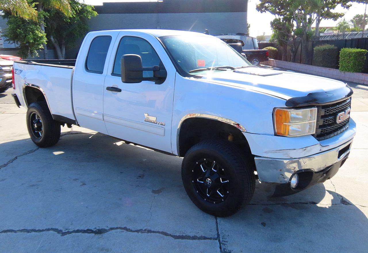 2011 GMC SIERRA