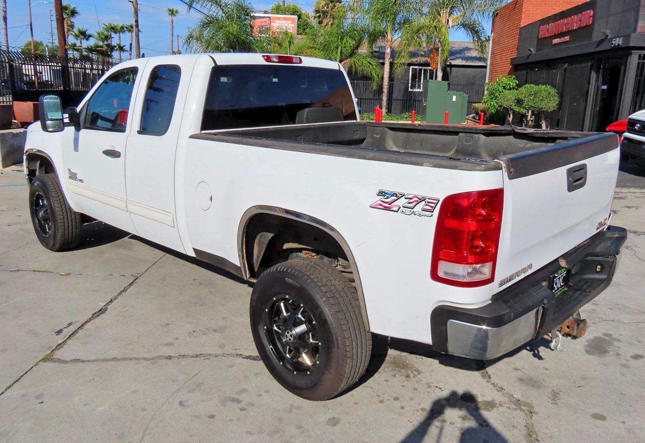 2011 GMC SIERRA